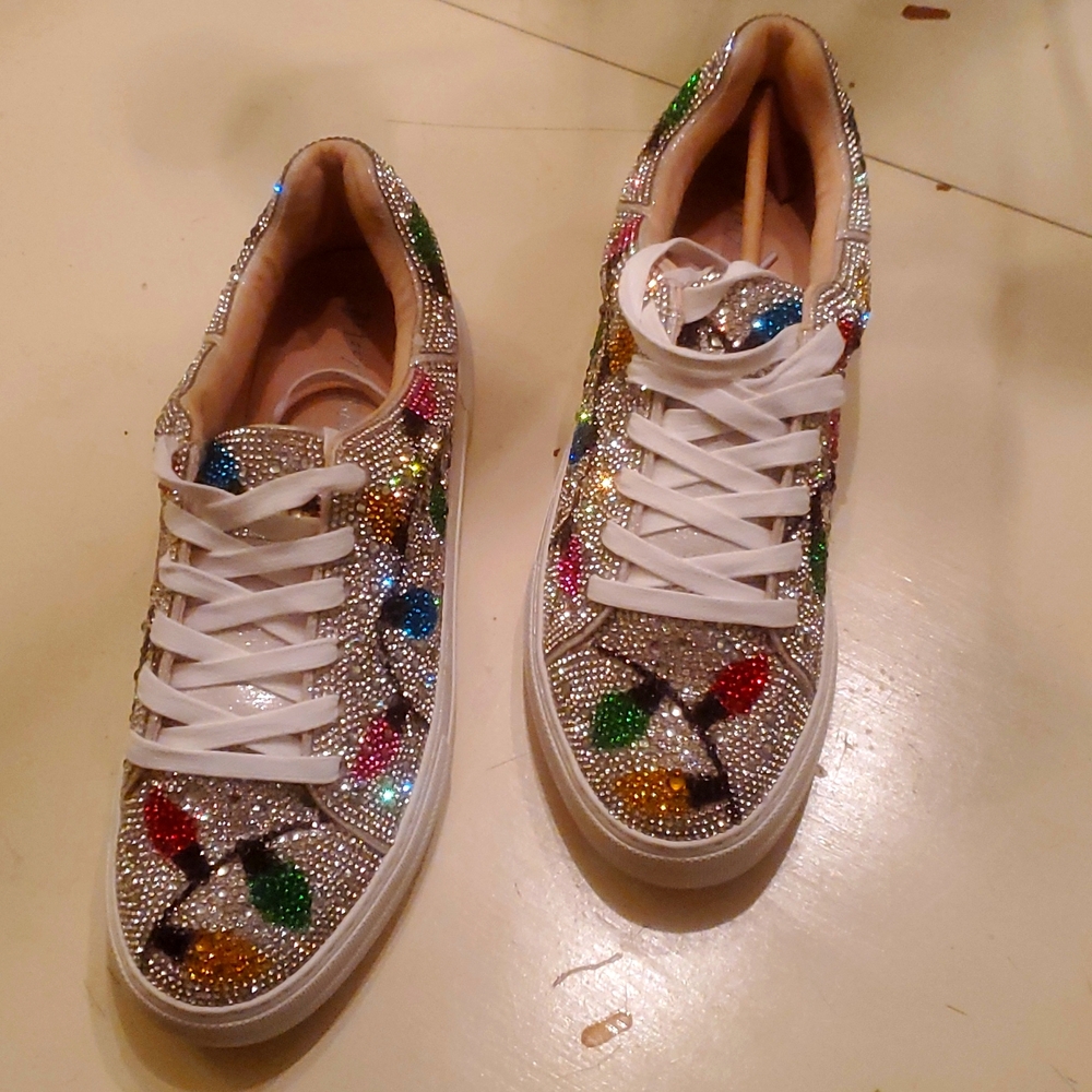 Betsey Johnson holiday lights sneakers size 9